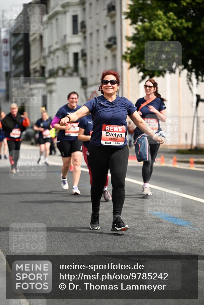 14.06.2026 - REWE Women's Run Dr. Thomas Lammeyer http://msf.ph/oto/9785242 14.06.2026 10:55:13 Laufen 5005, 57 meine-sportfotos.de