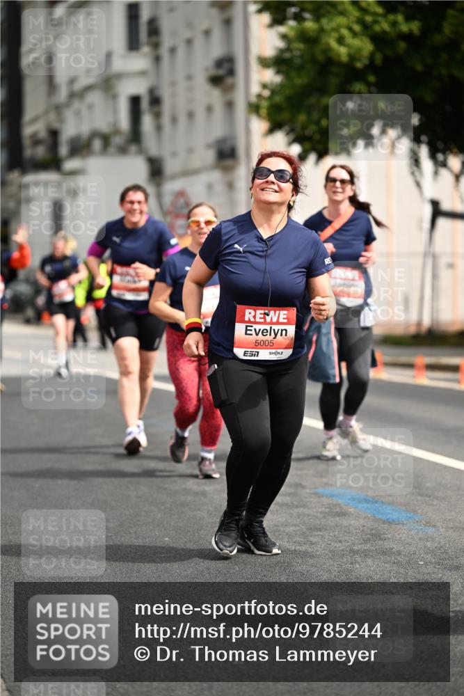 14.06.2026 - REWE Women's Run Dr. Thomas Lammeyer http://msf.ph/oto/9785244 14.06.2026 10:55:13 Laufen 5005 meine-sportfotos.de