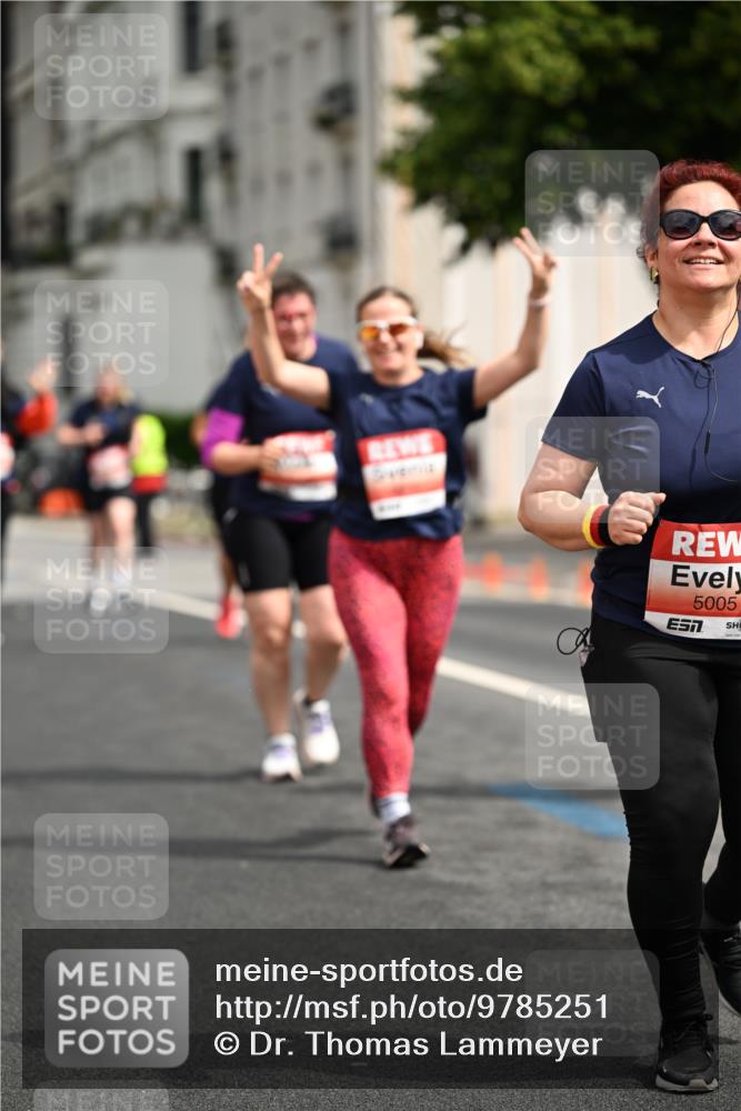 14.06.2026 - REWE Women's Run Dr. Thomas Lammeyer http://msf.ph/oto/9785251 14.06.2026 10:55:14 Laufen 5005 meine-sportfotos.de