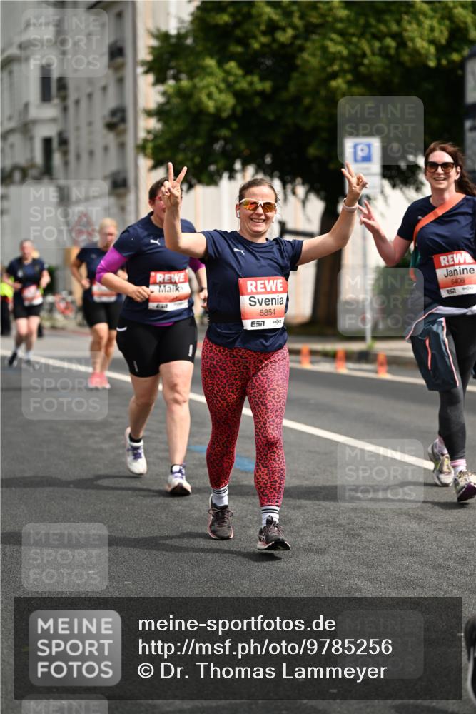 14.06.2026 - REWE Women's Run Dr. Thomas Lammeyer http://msf.ph/oto/9785256 14.06.2026 10:55:15 Laufen 653, 5854, 51, 5406, 57 meine-sportfotos.de