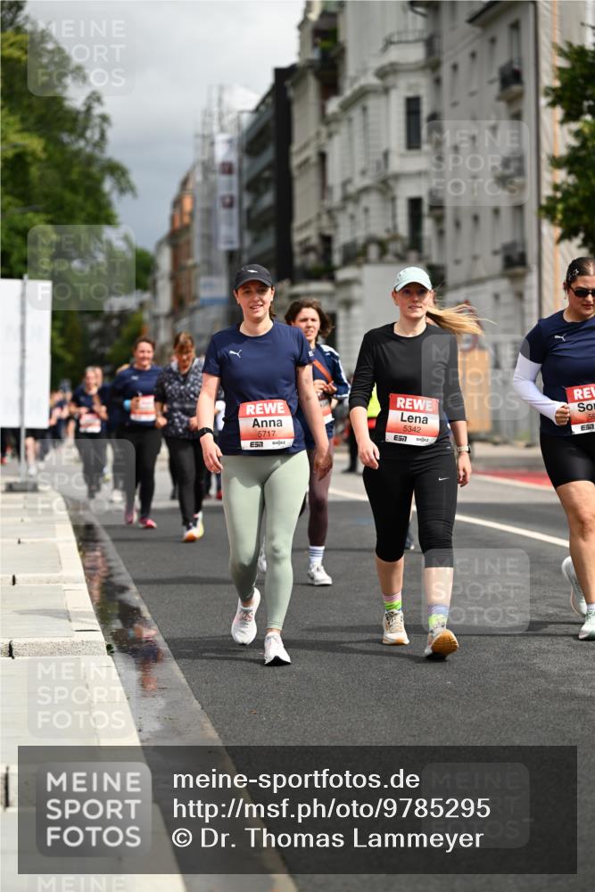 14.06.2026 - REWE Women's Run Dr. Thomas Lammeyer http://msf.ph/oto/9785295 14.06.2026 10:55:21 Laufen 5717, 7, 5342, 7, 59, 651, 2100 meine-sportfotos.de