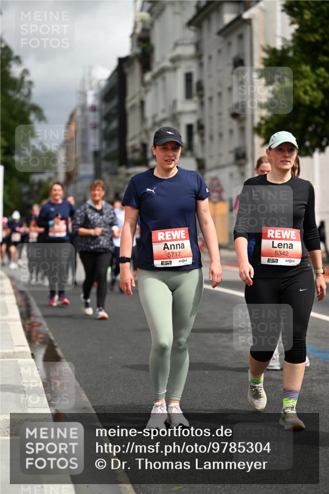 14.06.2026 - REWE Women's Run Dr. Thomas Lammeyer http://msf.ph/oto/9785304 14.06.2026 10:55:23 Laufen 5717, 5342, 7 meine-sportfotos.de