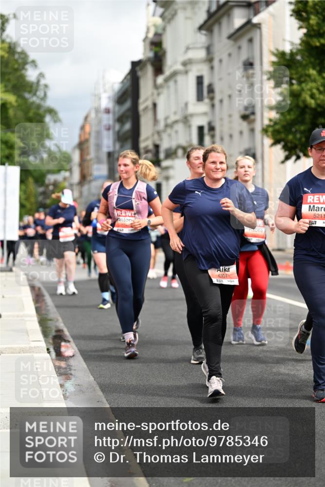 14.06.2026 - REWE Women's Run Dr. Thomas Lammeyer http://msf.ph/oto/9785346 14.06.2026 10:55:31 Laufen 5301, 5211 meine-sportfotos.de