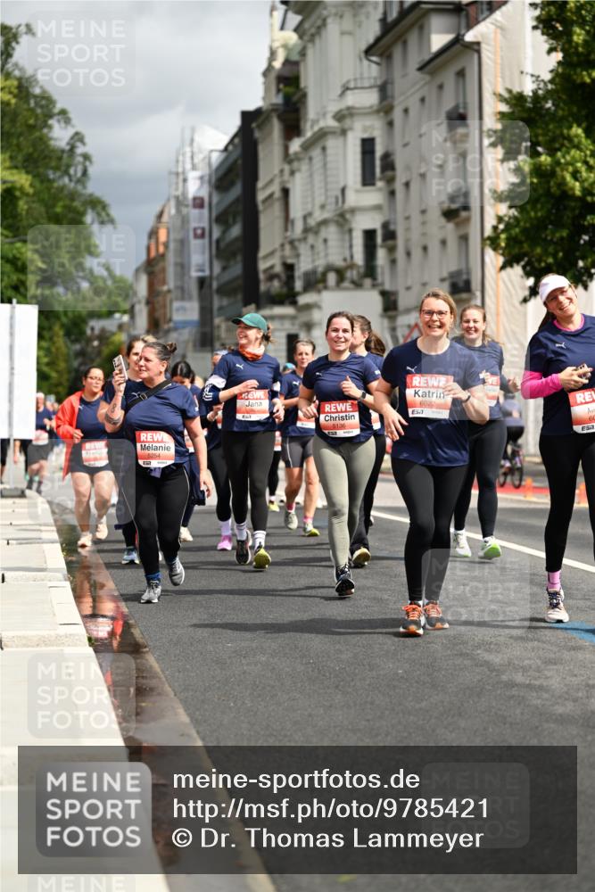14.06.2026 - REWE Women's Run Dr. Thomas Lammeyer http://msf.ph/oto/9785421 14.06.2026 10:55:42 Laufen 7, 5254, 6022, 5136 meine-sportfotos.de