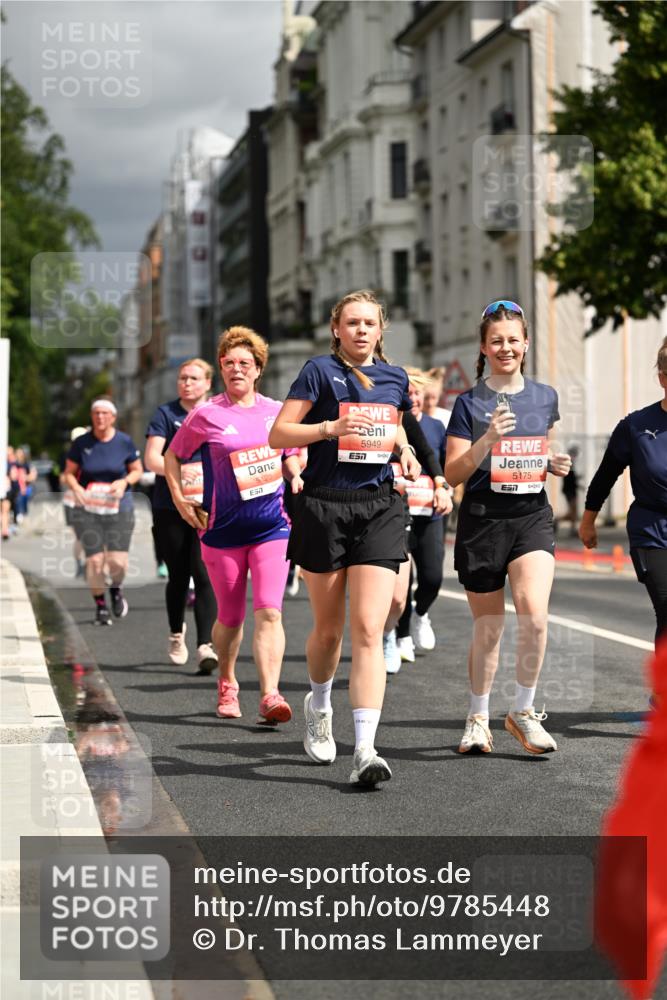 14.06.2026 - REWE Women's Run Dr. Thomas Lammeyer http://msf.ph/oto/9785448 14.06.2026 10:55:50 Laufen 5120, 57, 5949, 57, 5175 meine-sportfotos.de