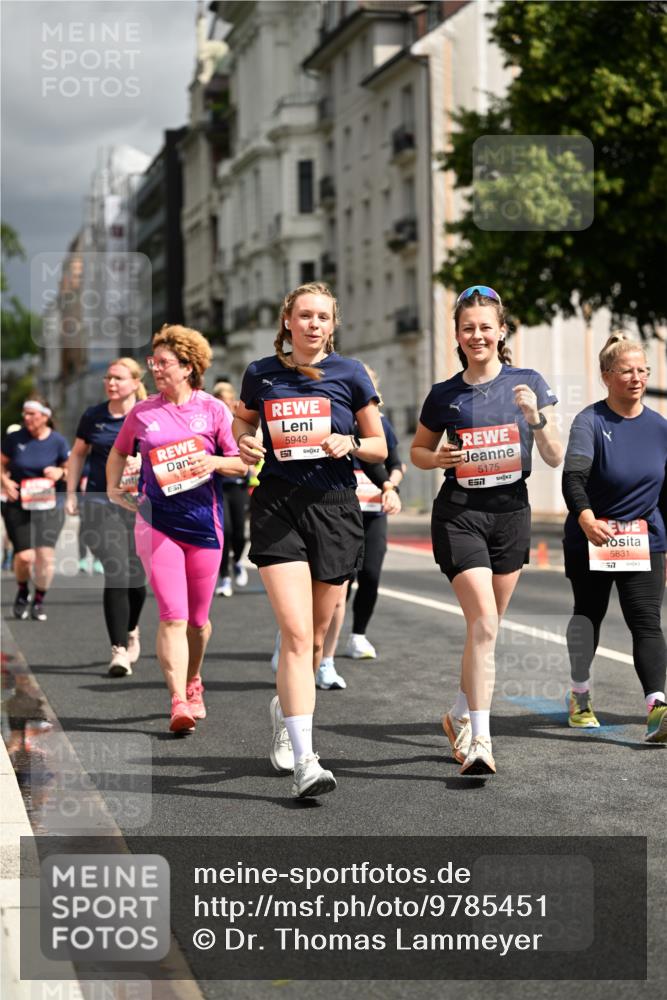 14.06.2026 - REWE Women's Run Dr. Thomas Lammeyer http://msf.ph/oto/9785451 14.06.2026 10:55:50 Laufen 5949, 657, 5175, 7, 5831, 50 meine-sportfotos.de