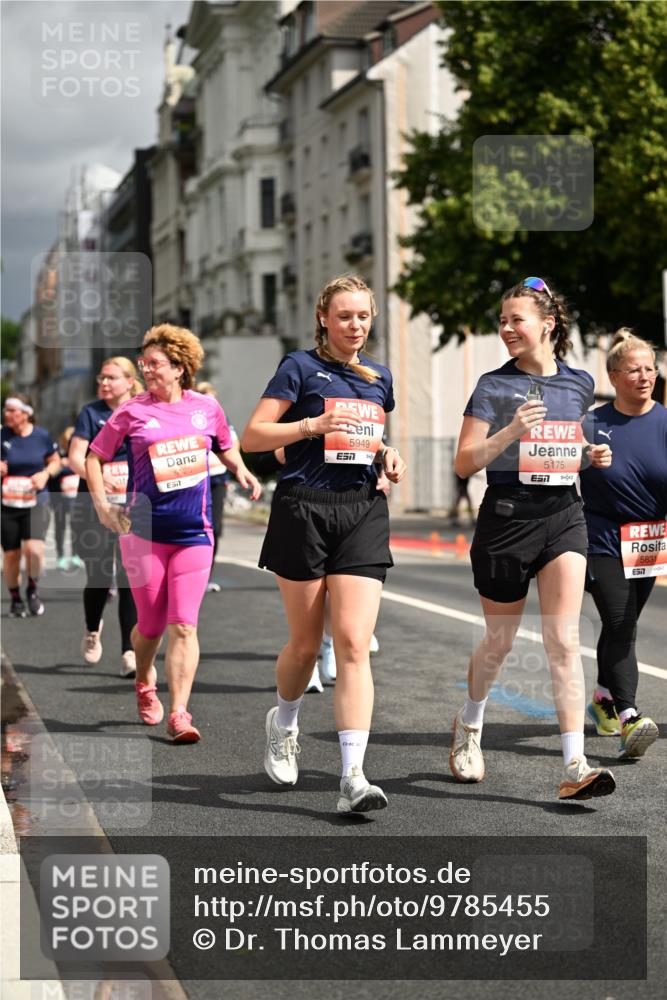 14.06.2026 - REWE Women's Run Dr. Thomas Lammeyer http://msf.ph/oto/9785455 14.06.2026 10:55:51 Laufen 57, 5949, 5175, 5831, 57 meine-sportfotos.de