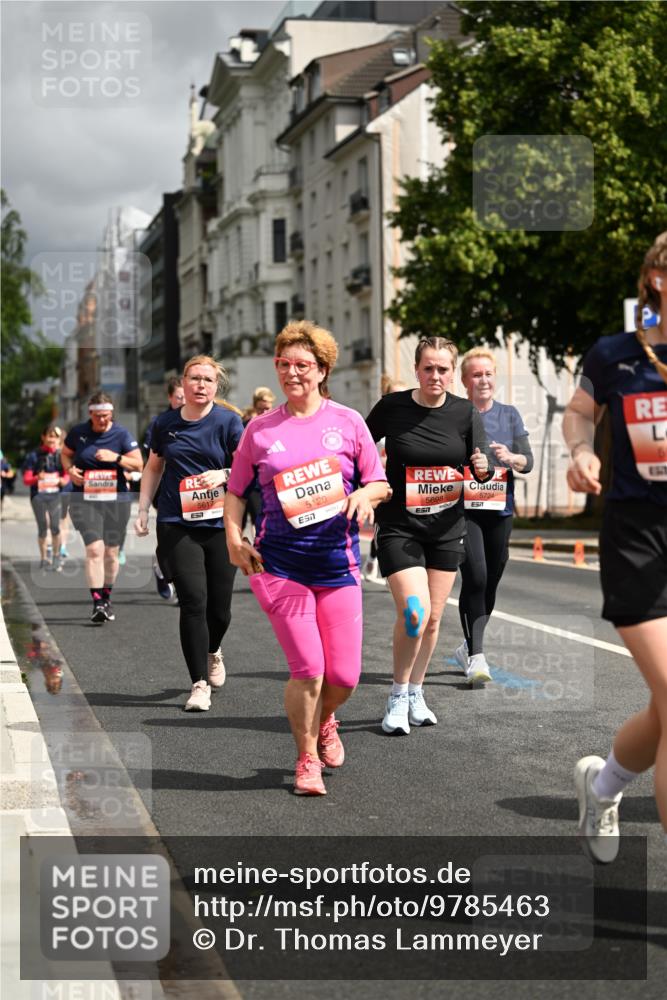 14.06.2026 - REWE Women's Run Dr. Thomas Lammeyer http://msf.ph/oto/9785463 14.06.2026 10:55:52 Laufen 5617, 57, 5120, 5698, 7, 5724 meine-sportfotos.de