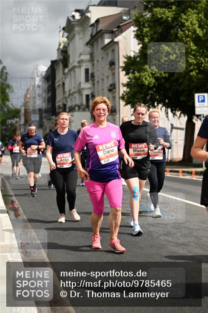 14.06.2026 - REWE Women's Run Dr. Thomas Lammeyer http://msf.ph/oto/9785465 14.06.2026 10:55:52 Laufen 5617, 7, 5120, 57, 5698, 5724 meine-sportfotos.de