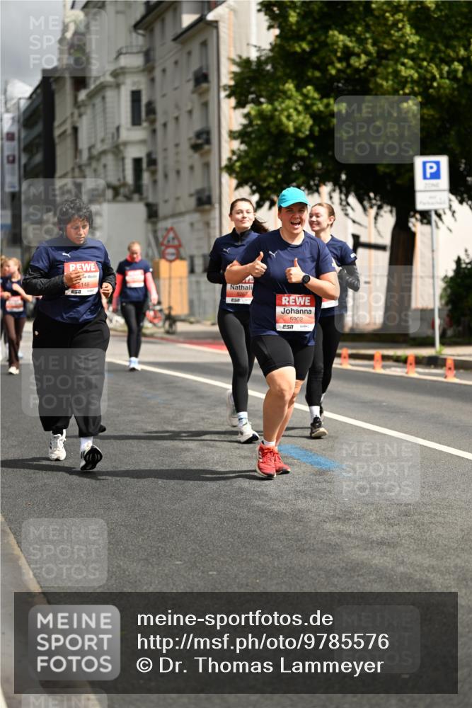14.06.2026 - REWE Women's Run Dr. Thomas Lammeyer http://msf.ph/oto/9785576 14.06.2026 10:56:07 Laufen 5148, 7, 5267, 5902, 7 meine-sportfotos.de