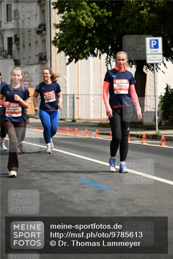 14.06.2026 - REWE Women's Run Dr. Thomas Lammeyer http://msf.ph/oto/9785613 14.06.2026 10:56:12 Laufen 5302 meine-sportfotos.de