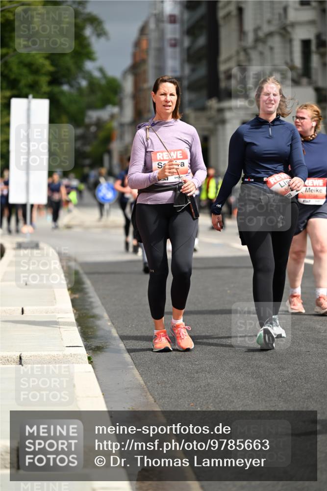 14.06.2026 - REWE Women's Run Dr. Thomas Lammeyer http://msf.ph/oto/9785663 14.06.2026 10:56:21 Laufen 7, 54, 5165 meine-sportfotos.de