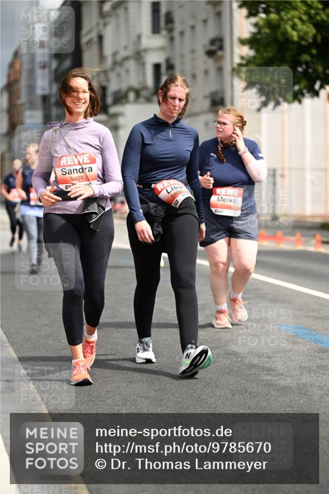 14.06.2026 - REWE Women's Run Dr. Thomas Lammeyer http://msf.ph/oto/9785670 14.06.2026 10:56:22 Laufen 5401, 5400, 517, 5155 meine-sportfotos.de