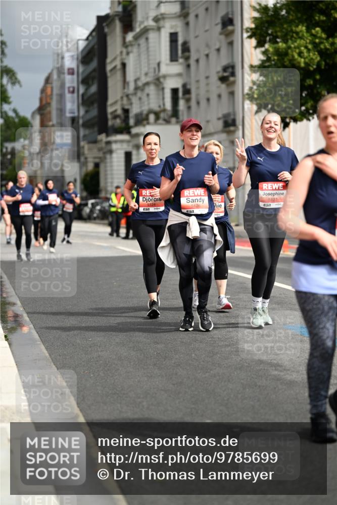 14.06.2026 - REWE Women's Run Dr. Thomas Lammeyer http://msf.ph/oto/9785699 14.06.2026 10:56:29 Laufen 5124, 7, 5126, 7, 5127, 7 meine-sportfotos.de