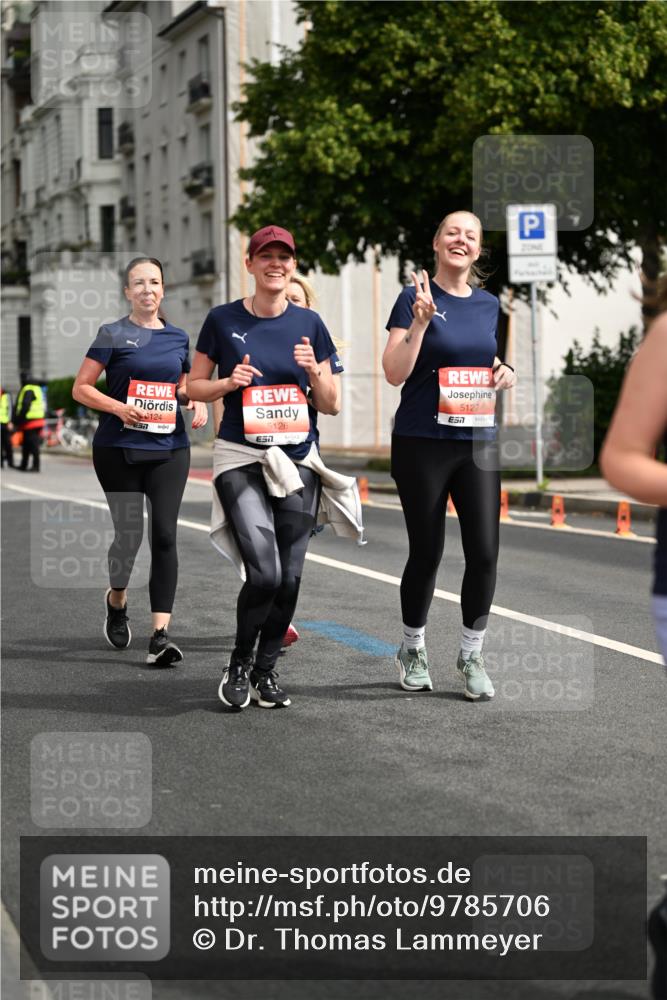 14.06.2026 - REWE Women's Run Dr. Thomas Lammeyer http://msf.ph/oto/9785706 14.06.2026 10:56:30 Laufen 124, 5126, 5127, 57 meine-sportfotos.de