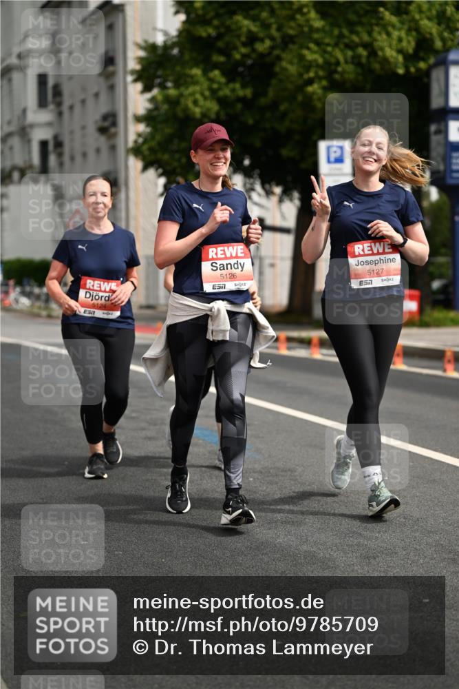 14.06.2026 - REWE Women's Run Dr. Thomas Lammeyer http://msf.ph/oto/9785709 14.06.2026 10:56:31 Laufen 5124, 5126, 5127, 7 meine-sportfotos.de