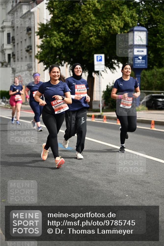 14.06.2026 - REWE Women's Run Dr. Thomas Lammeyer http://msf.ph/oto/9785745 14.06.2026 10:56:38 Laufen 5215, 5159, 5922, 57 meine-sportfotos.de