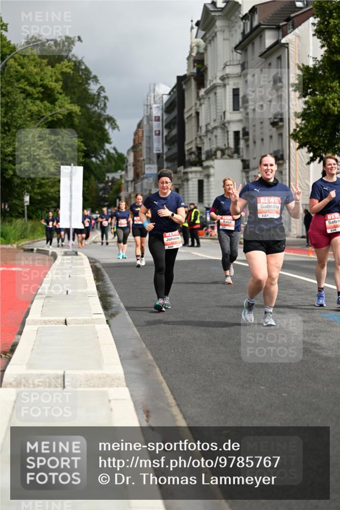 14.06.2026 - REWE Women's Run Dr. Thomas Lammeyer http://msf.ph/oto/9785767 14.06.2026 10:56:41 Laufen 572, 57, 510 meine-sportfotos.de