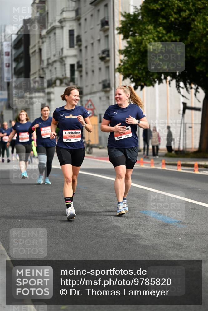 14.06.2026 - REWE Women's Run Dr. Thomas Lammeyer http://msf.ph/oto/9785820 14.06.2026 10:56:47 Laufen 5105, 5097 meine-sportfotos.de