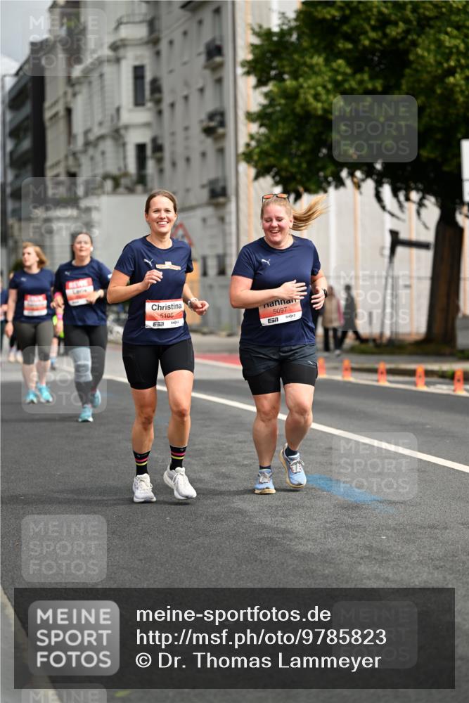 14.06.2026 - REWE Women's Run Dr. Thomas Lammeyer http://msf.ph/oto/9785823 14.06.2026 10:56:48 Laufen 5105, 5097, 57 meine-sportfotos.de
