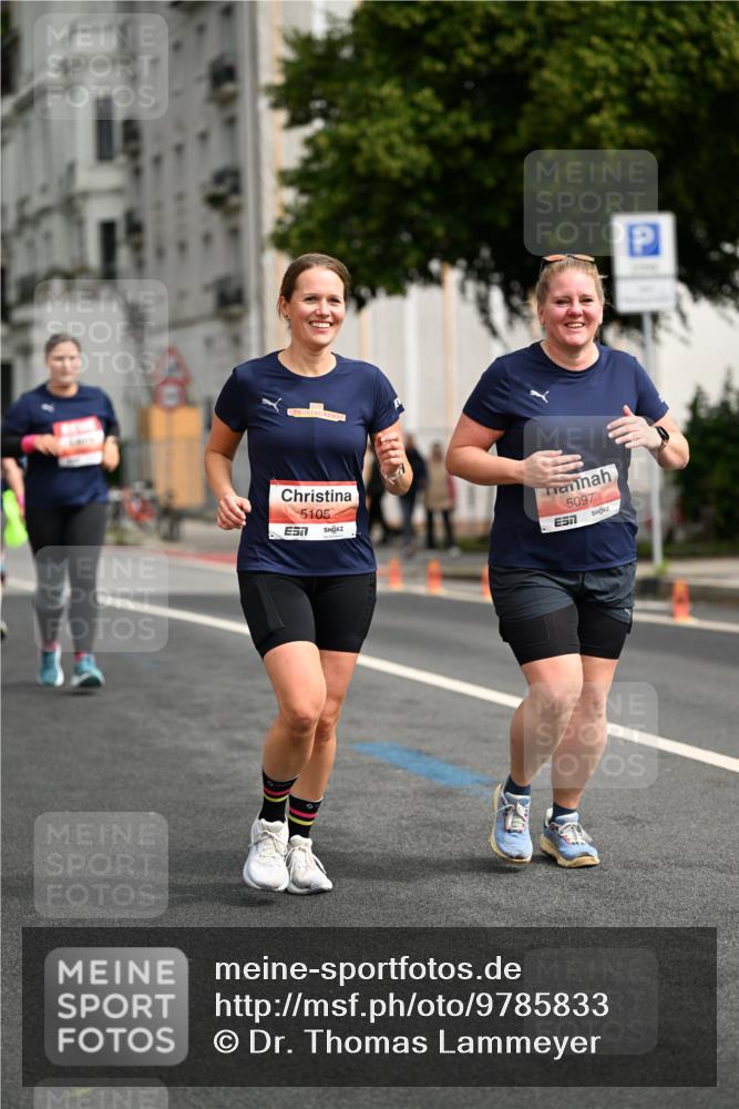 14.06.2026 - REWE Women's Run Dr. Thomas Lammeyer http://msf.ph/oto/9785833 14.06.2026 10:56:49 Laufen 5105, 7, 5097, 7 meine-sportfotos.de