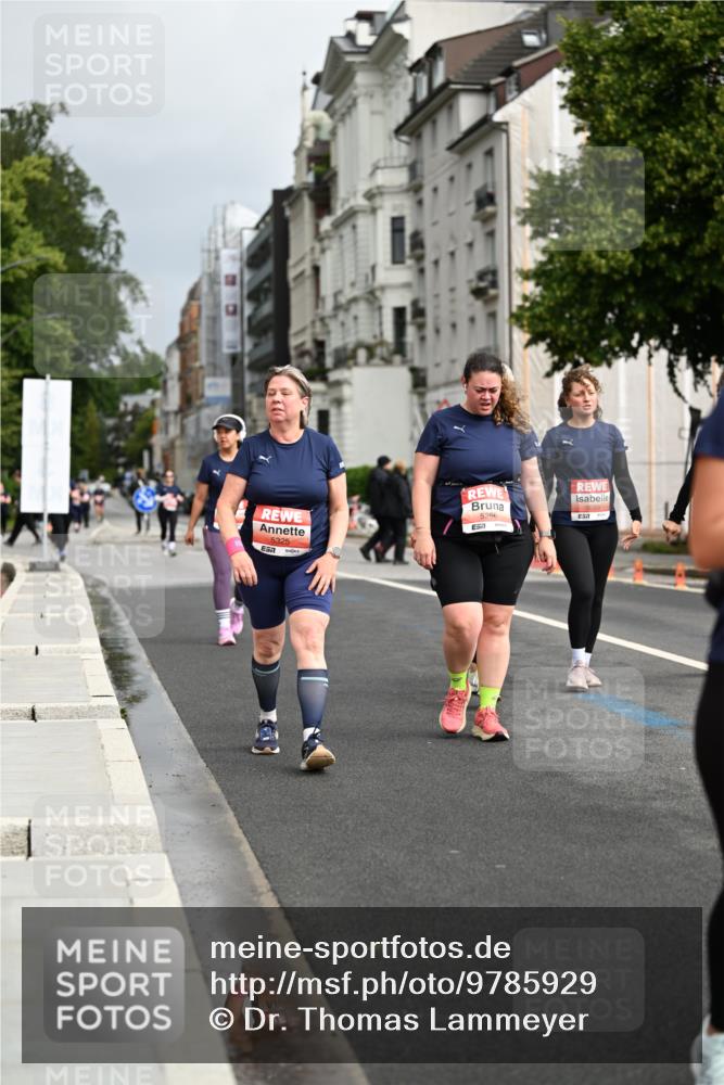 14.06.2026 - REWE Women's Run Dr. Thomas Lammeyer http://msf.ph/oto/9785929 14.06.2026 10:57:01 Laufen 5325, 7, 5256, 5089, 57 meine-sportfotos.de
