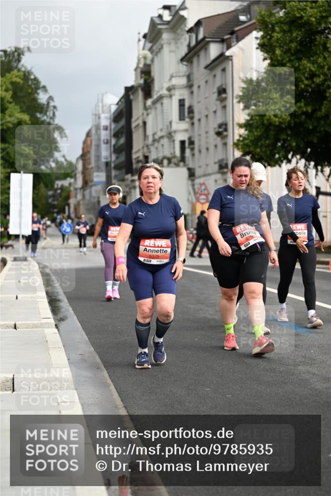 14.06.2026 - REWE Women's Run Dr. Thomas Lammeyer http://msf.ph/oto/9785935 14.06.2026 10:57:02 Laufen 5325, 57, 5256 meine-sportfotos.de