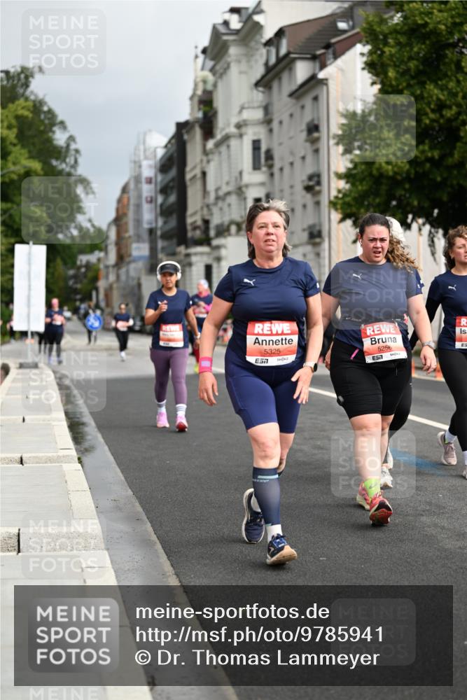 14.06.2026 - REWE Women's Run Dr. Thomas Lammeyer http://msf.ph/oto/9785941 14.06.2026 10:57:02 Laufen 5325, 7, 5256, 7 meine-sportfotos.de