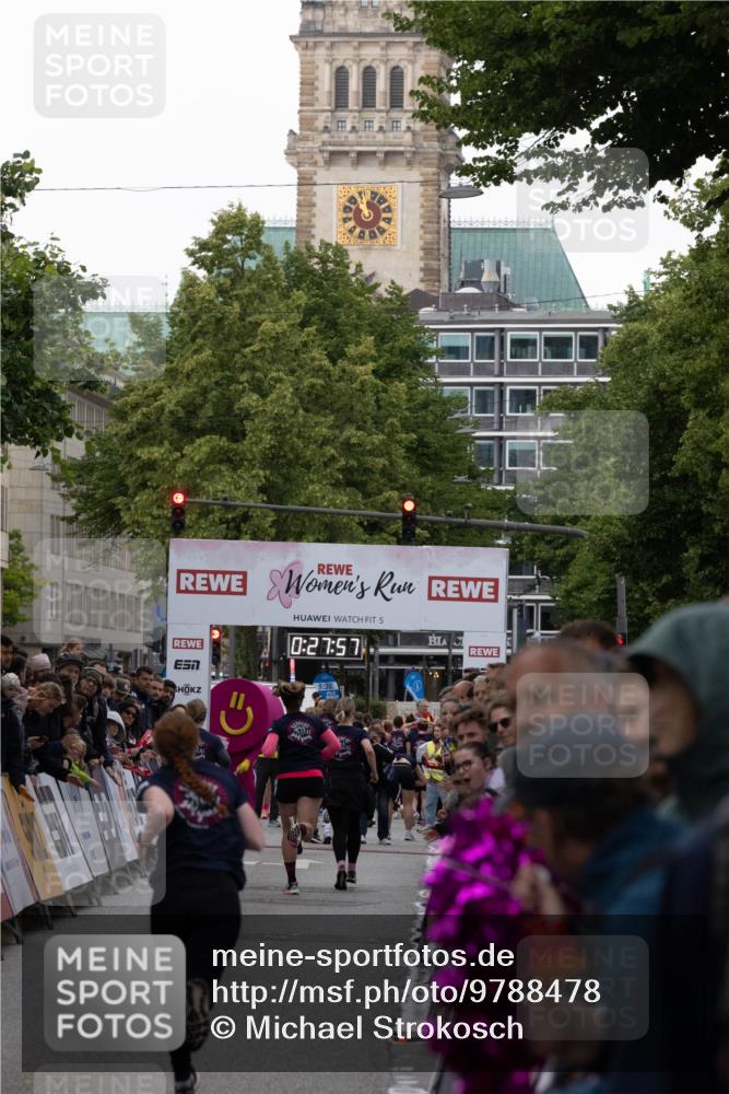 14.06.2026 - REWE Women's Run Michael Strokosch http://msf.ph/oto/9788478 14.06.2026 10:58:29 Laufen 5, 0, 27, 57 meine-sportfotos.de