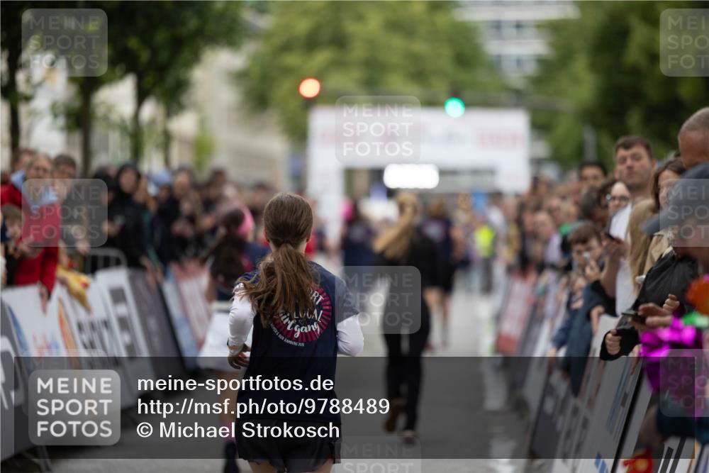 14.06.2026 - REWE Women's Run Michael Strokosch http://msf.ph/oto/9788489 14.06.2026 10:58:59 Laufen  meine-sportfotos.de