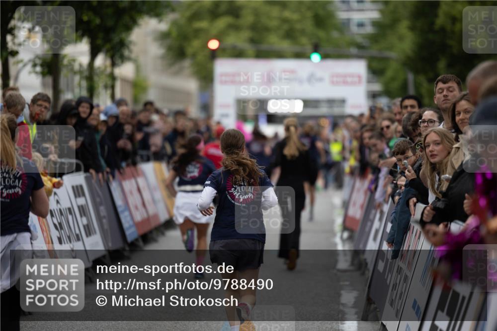 14.06.2026 - REWE Women's Run Michael Strokosch http://msf.ph/oto/9788490 14.06.2026 10:59:00 Laufen  meine-sportfotos.de