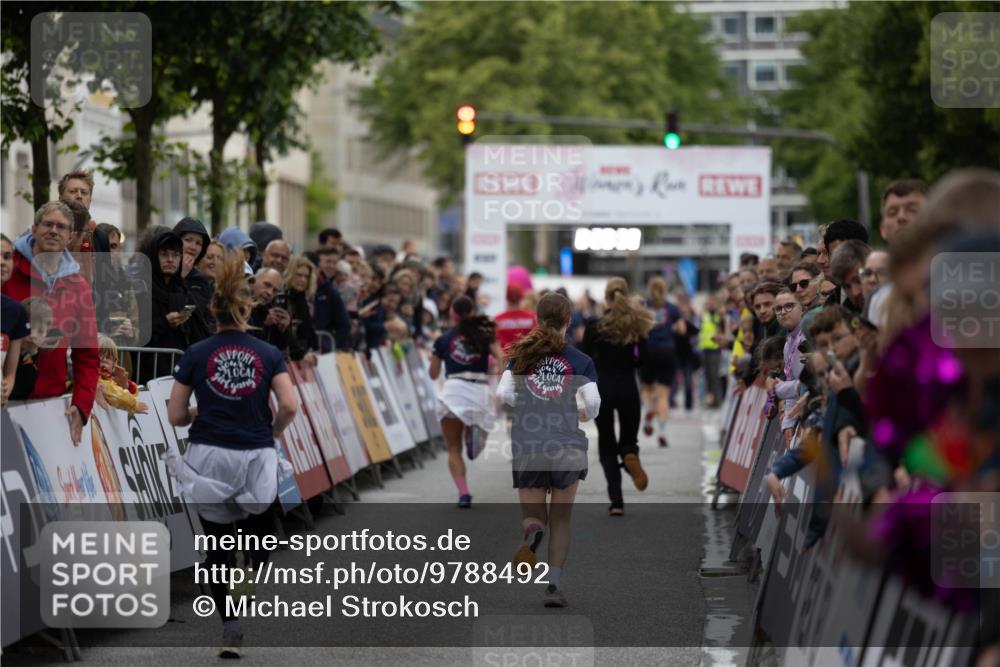 14.06.2026 - REWE Women's Run Michael Strokosch http://msf.ph/oto/9788492 14.06.2026 10:59:02 Laufen 01033 meine-sportfotos.de