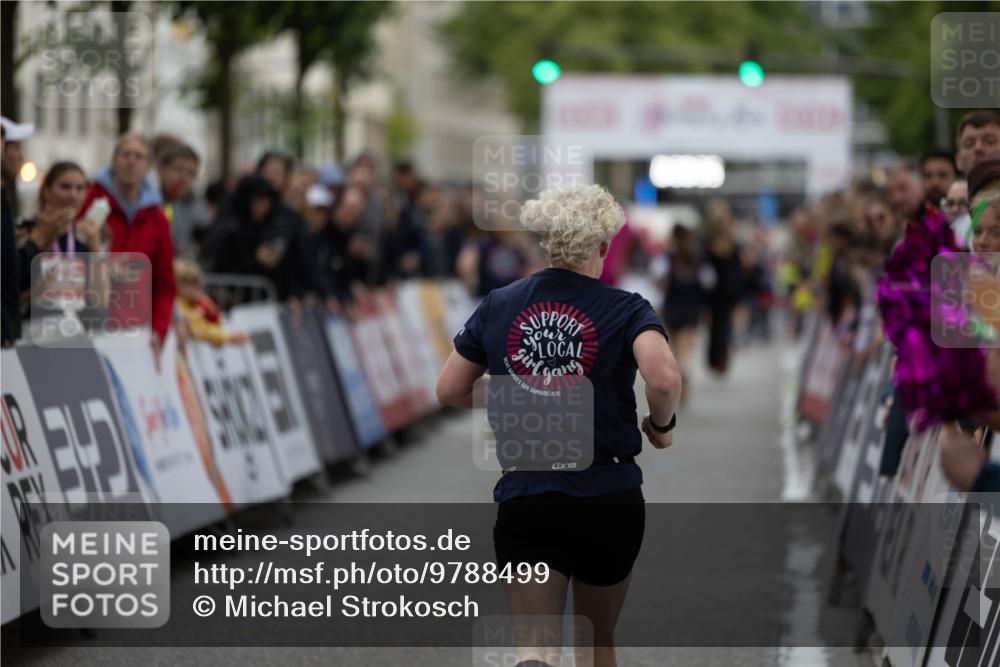 14.06.2026 - REWE Women's Run Michael Strokosch http://msf.ph/oto/9788499 14.06.2026 10:59:07 Laufen 2016 meine-sportfotos.de