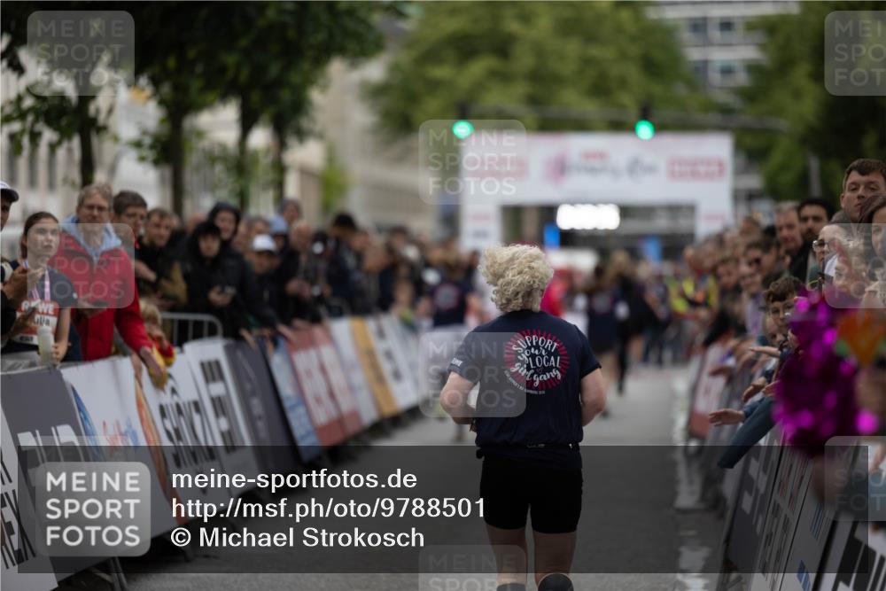 14.06.2026 - REWE Women's Run Michael Strokosch http://msf.ph/oto/9788501 14.06.2026 10:59:08 Laufen 7 meine-sportfotos.de