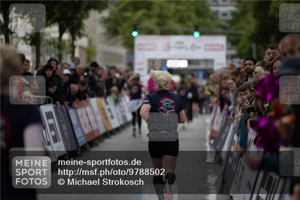 14.06.2026 - REWE Women's Run Michael Strokosch http://msf.ph/oto/9788502 14.06.2026 10:59:09 Laufen  meine-sportfotos.de