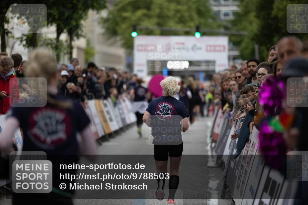14.06.2026 - REWE Women's Run Michael Strokosch http://msf.ph/oto/9788503 14.06.2026 10:59:09 Laufen  meine-sportfotos.de