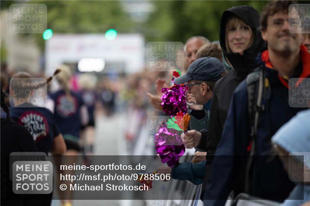 14.06.2026 - REWE Women's Run Michael Strokosch http://msf.ph/oto/9788506 14.06.2026 10:59:12 Laufen  meine-sportfotos.de