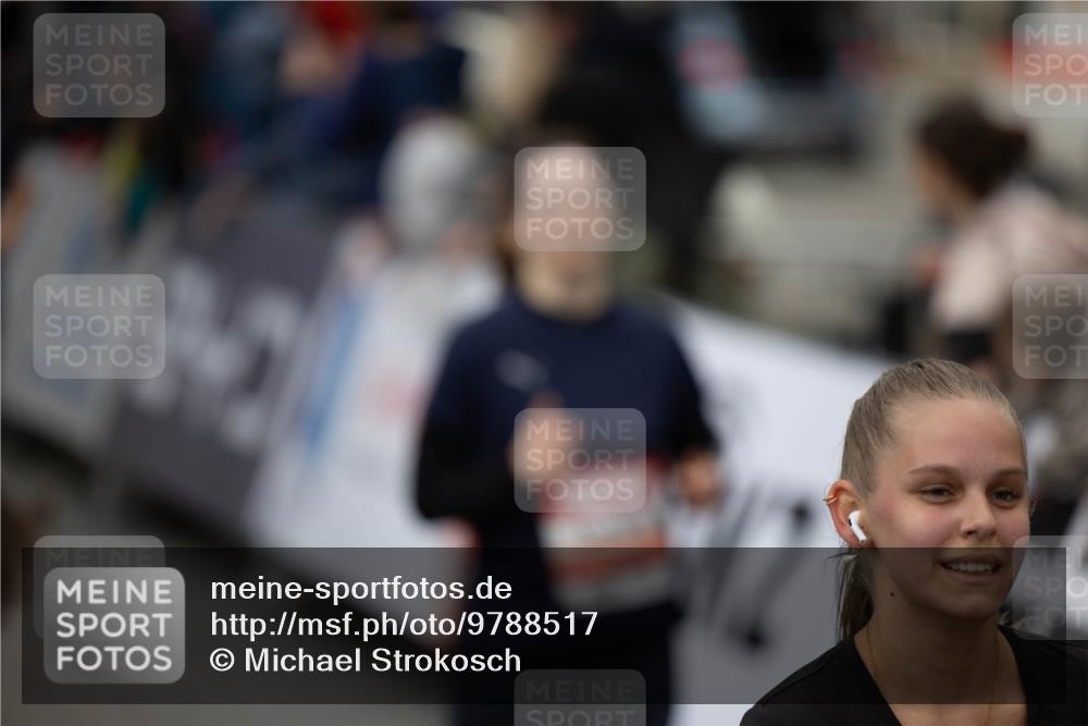 14.06.2026 - REWE Women's Run Michael Strokosch http://msf.ph/oto/9788517 14.06.2026 11:00:59 Laufen  meine-sportfotos.de