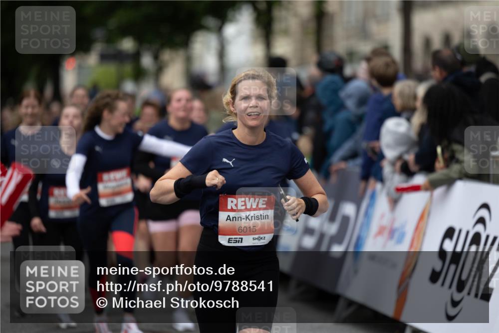 14.06.2026 - REWE Women's Run Michael Strokosch http://msf.ph/oto/9788541 14.06.2026 11:01:53 Laufen 6015, 30 meine-sportfotos.de