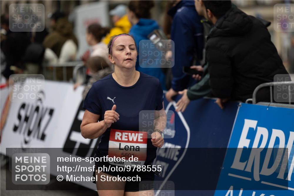 14.06.2026 - REWE Women's Run Michael Strokosch http://msf.ph/oto/9788555 14.06.2026 11:02:17 Laufen 5601, 7 meine-sportfotos.de