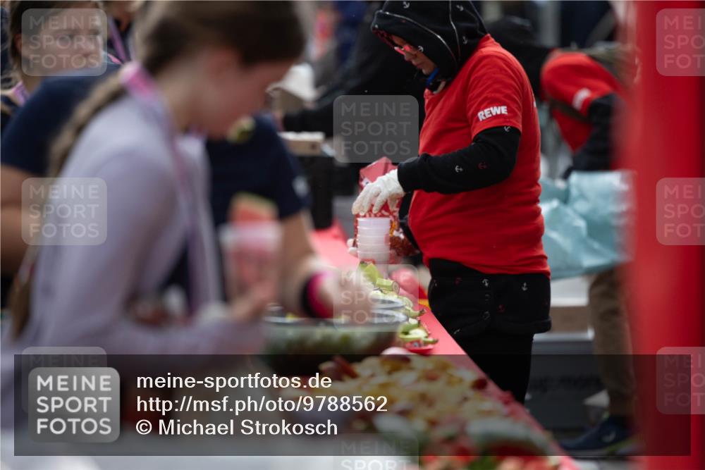 14.06.2026 - REWE Women's Run Michael Strokosch http://msf.ph/oto/9788562 14.06.2026 11:08:18 Laufen 7 meine-sportfotos.de