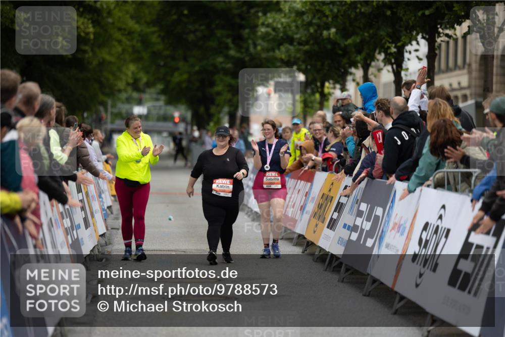14.06.2026 - REWE Women's Run Michael Strokosch http://msf.ph/oto/9788573 14.06.2026 11:26:46 Laufen  meine-sportfotos.de