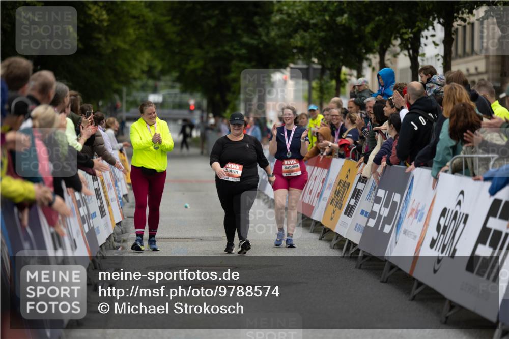 14.06.2026 - REWE Women's Run Michael Strokosch http://msf.ph/oto/9788574 14.06.2026 11:26:47 Laufen  meine-sportfotos.de