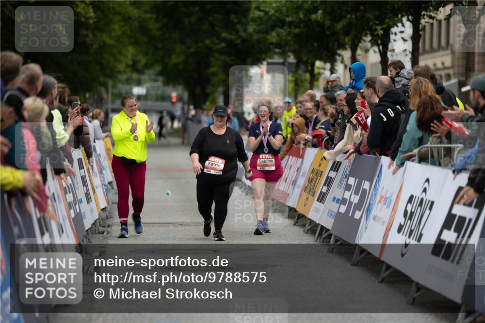 14.06.2026 - REWE Women's Run Michael Strokosch http://msf.ph/oto/9788575 14.06.2026 11:26:47 Laufen  meine-sportfotos.de
