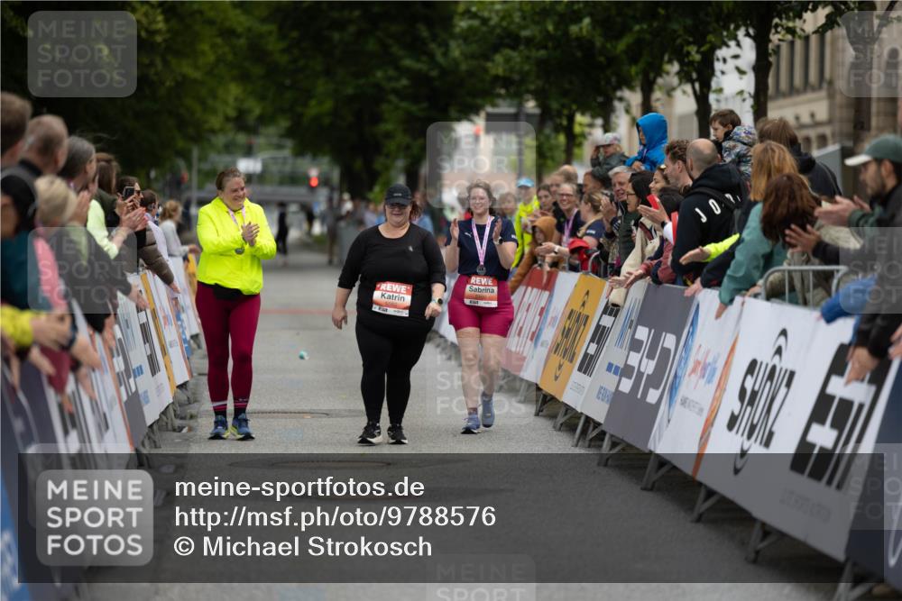14.06.2026 - REWE Women's Run Michael Strokosch http://msf.ph/oto/9788576 14.06.2026 11:26:47 Laufen  meine-sportfotos.de