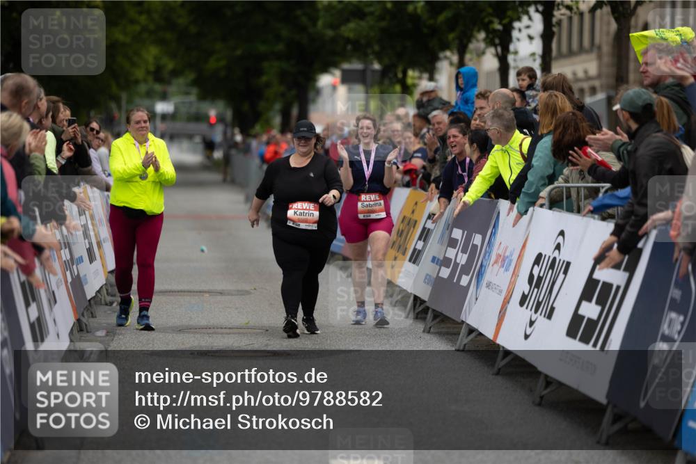 14.06.2026 - REWE Women's Run Michael Strokosch http://msf.ph/oto/9788582 14.06.2026 11:26:49 Laufen  meine-sportfotos.de
