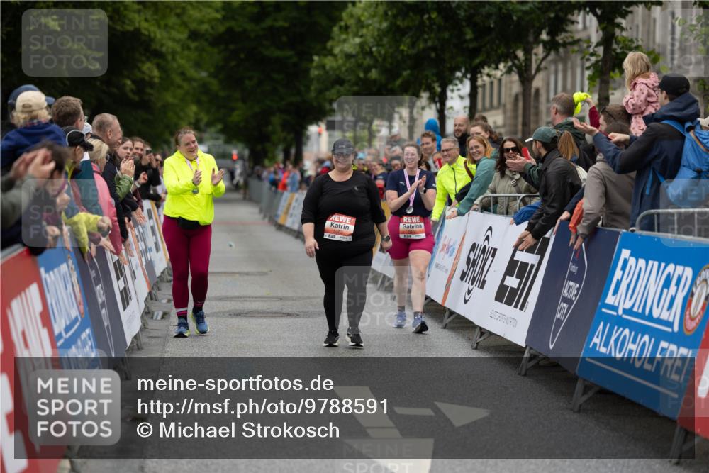 14.06.2026 - REWE Women's Run Michael Strokosch http://msf.ph/oto/9788591 14.06.2026 11:26:53 Laufen  meine-sportfotos.de