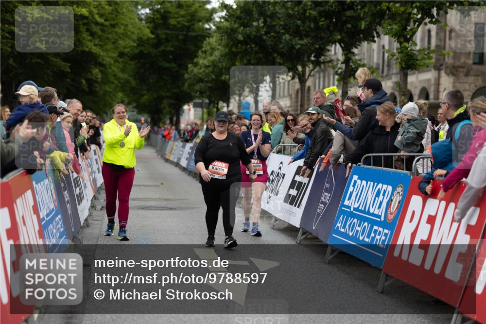 14.06.2026 - REWE Women's Run Michael Strokosch http://msf.ph/oto/9788597 14.06.2026 11:26:55 Laufen  meine-sportfotos.de