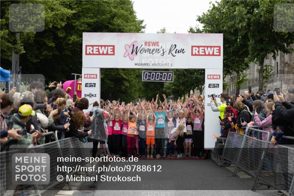 14.06.2026 - REWE Women's Run Michael Strokosch http://msf.ph/oto/9788612 14.06.2026 11:30:10 Laufen 5, 0, 00, 00 meine-sportfotos.de