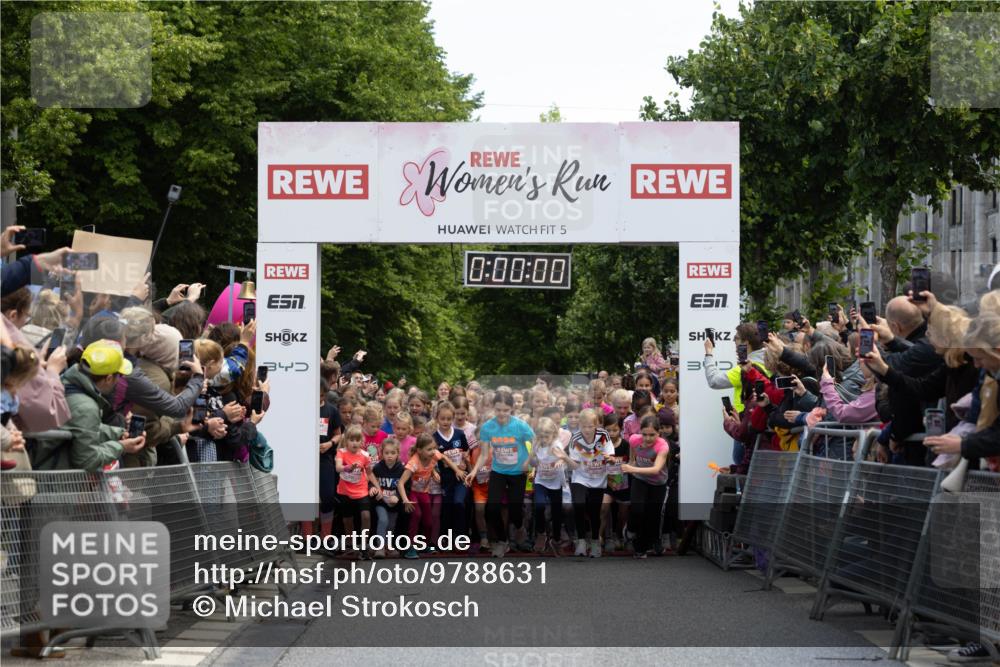 14.06.2026 - REWE Women's Run Michael Strokosch http://msf.ph/oto/9788631 14.06.2026 11:32:42 Laufen 5, 0, 00, 00, 6606, 3 meine-sportfotos.de